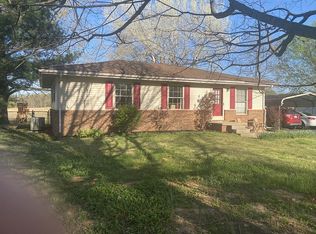 668 Witt Rd, Bowling Green, KY 42101