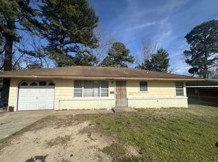 23 Rolling Ln, Little Rock, AR 72209
