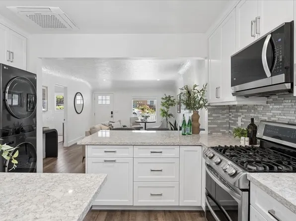 667 Howard St #667, San Luis Obispo, CA 93401