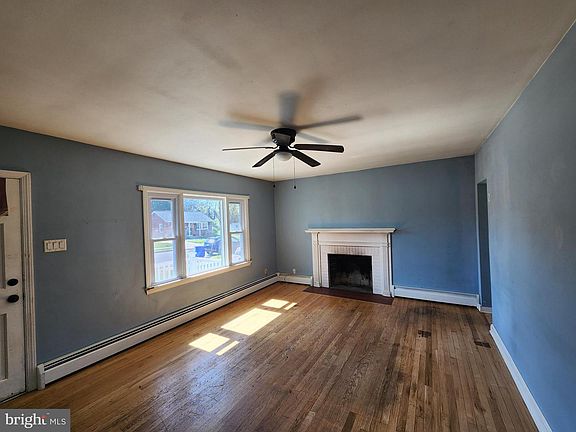 3rd image of 805 Linwood St