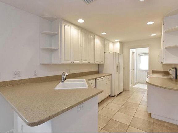 4th image of 6022 Madrano Dr #6022