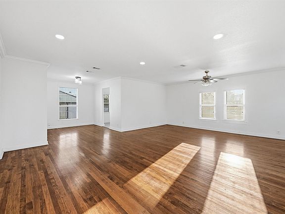 5th image of 1654 Hansboro Ave