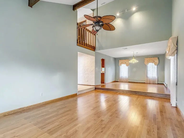 88 Van Blarcom Ln — Photo 6