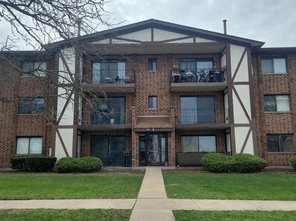7131 166th St APT 101, Tinley Park, IL 60477