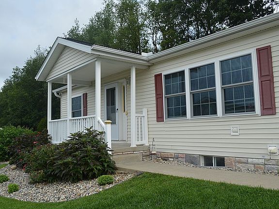 2nd image of 5373 Beardsley Dr
