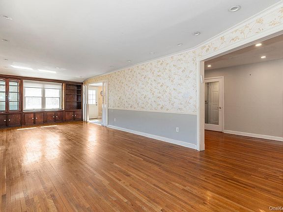 3rd image of 607 Lanett Avenue