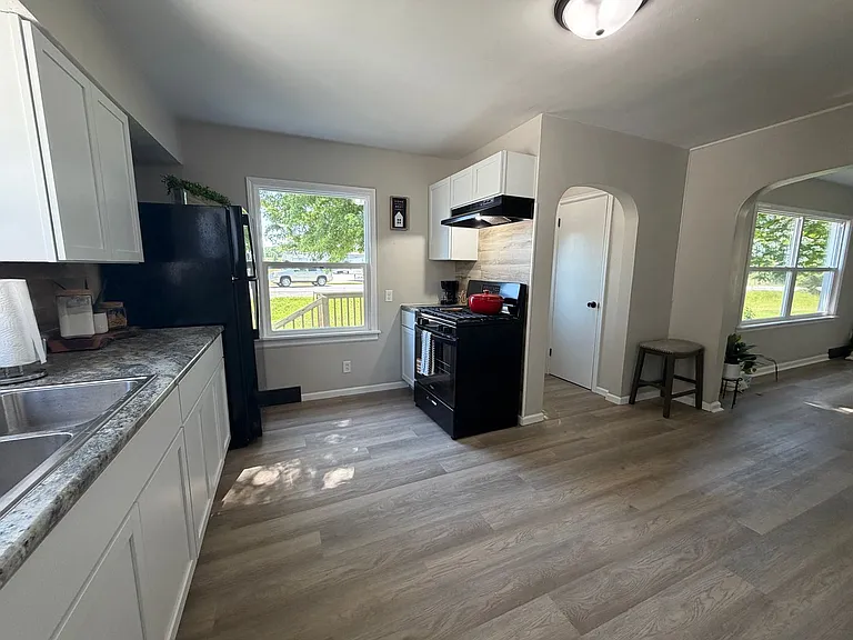 4351 Texas St — Photo 27