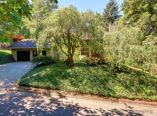17401 Upper Cherry Ln, Lake Oswego, OR 97034