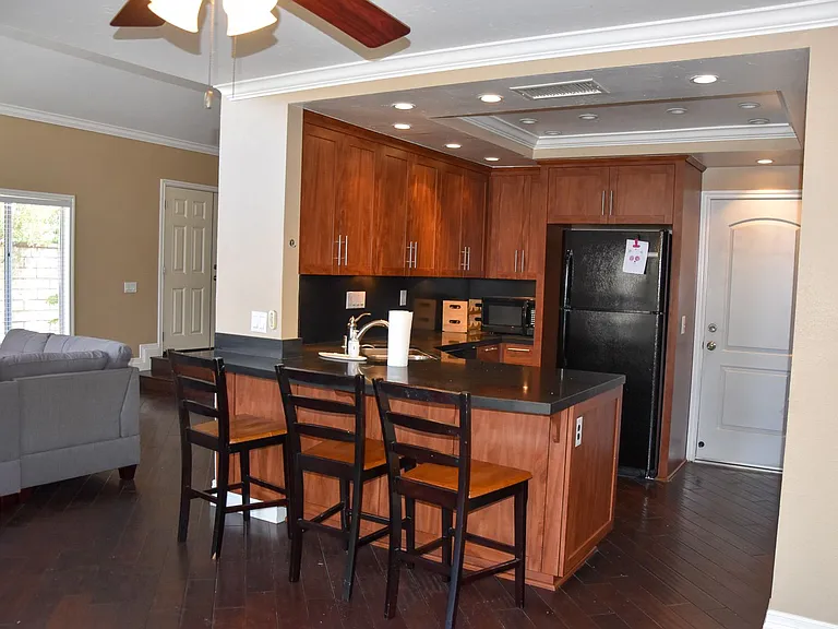 630 W Palm Ave #12 — Photo 29