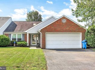 24 Greenspring Dr, Mechanicsburg, PA 17050