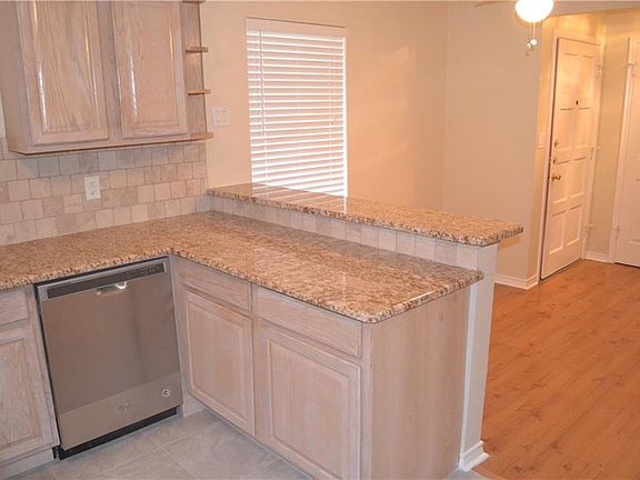 4th image of 1826 San Antonio Dr