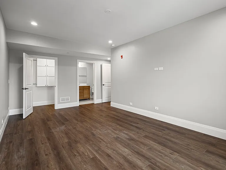 1036 Lake St #2N — Photo 13