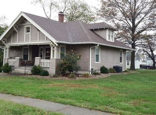 510 W 4th St, Beckemeyer, IL 62219