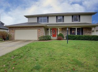 2805 Prairie Meadow Dr, Champaign, IL 61822