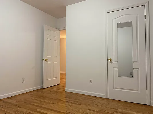 Rented by J Misrahi Realty Corp | media 4
