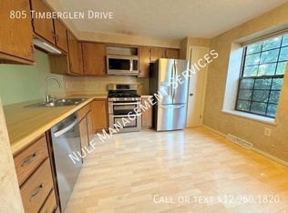 805 Timberglen Dr, Imperial, PA
