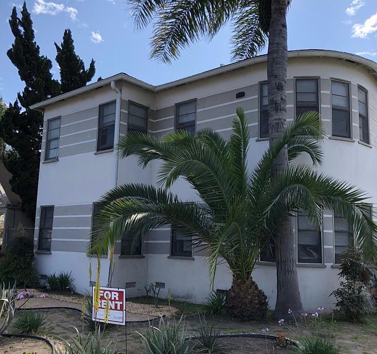 1st image of 2443 Magnolia Ave