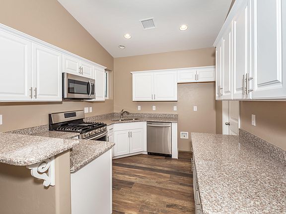 3rd image of 4486 N Phillip Dr