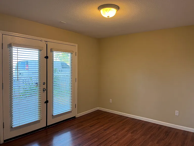 2878 Hilltop Mall Rd — Photo 26