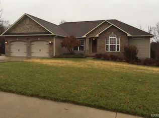 107 Hickory Rdg, Waynesville, MO 65583