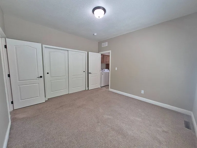 1054 Mountain Shadows Blvd #180 — Photo 7