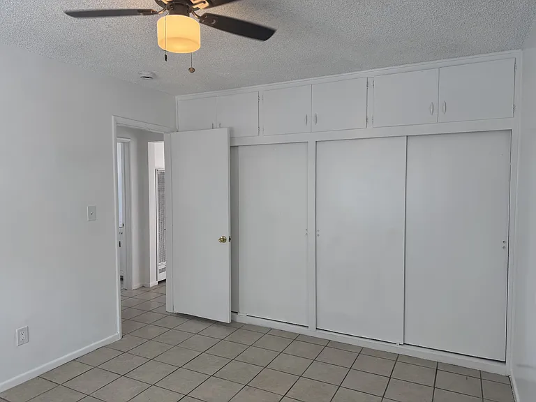 1330 W 8th St #2 — Photo 7