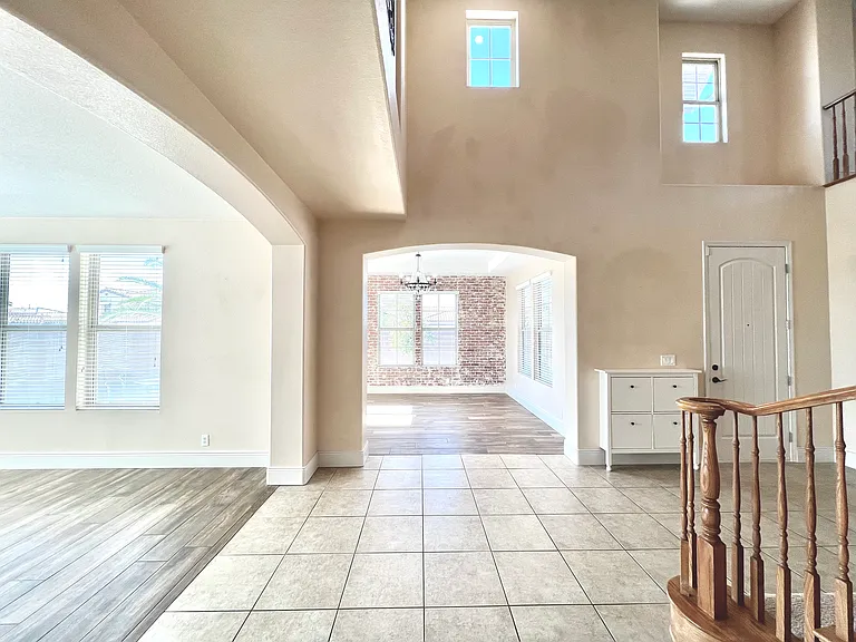 7140 Charter Crest St — Photo 14