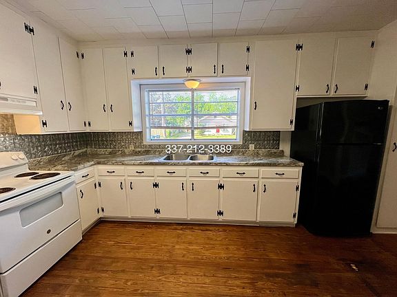 3rd image of 515 General Mouton Ave