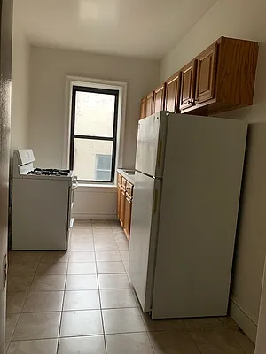 Rented by Velsor Realty | media 8