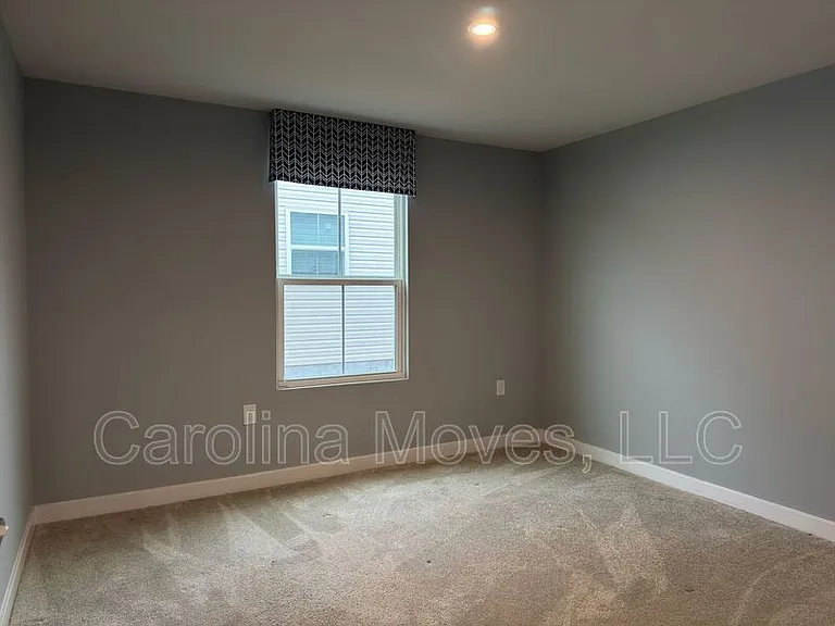102 Stockland Trl — Photo 14