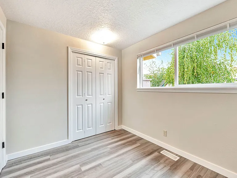 Savage / Ellis Duplex — Photo 28