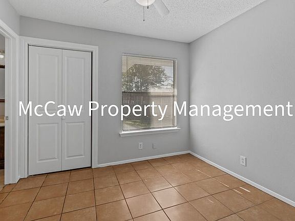 2nd image of 2701 Lexington Cir