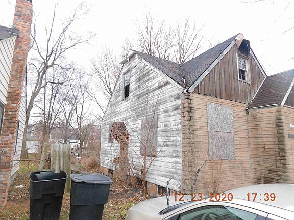 20227 Hickory