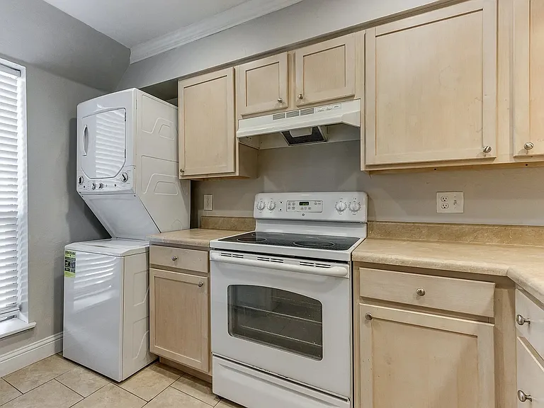 The Current Apartments — Photo 13