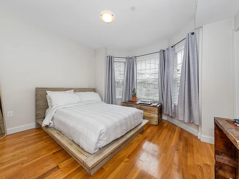 285 Princeton St #2 — Photo 11