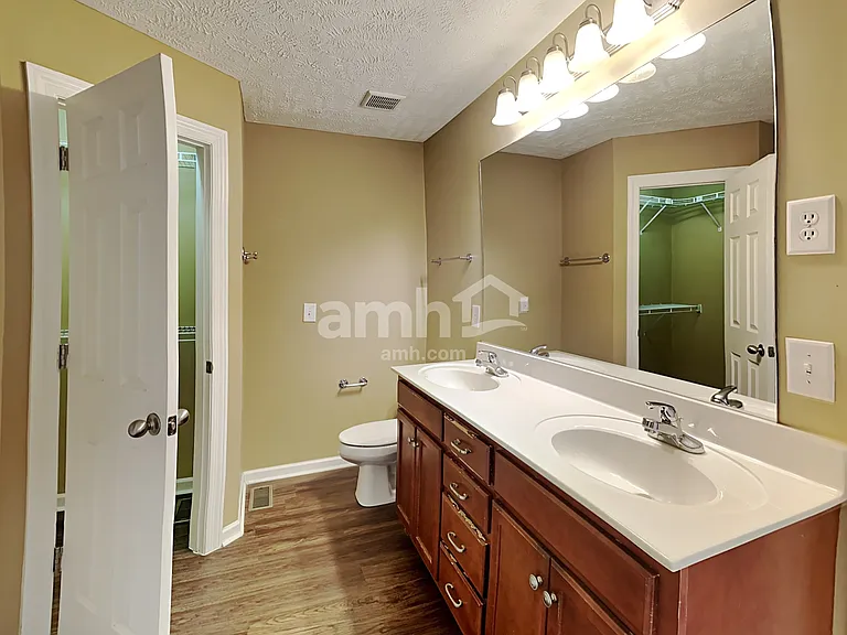 4923 Ark Ln — Photo 10