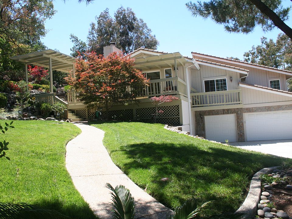 1st image of 7018 Burnside Dr