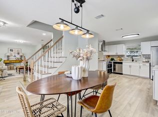 8837 Runnymeade Rd, Jacksonville, FL 32257