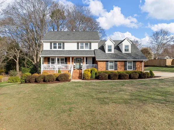 828 Shoresbrook Dr, Spartanburg, SC 29301