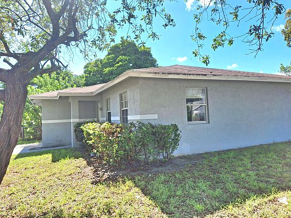 2nd image of 701 NW 15th Court