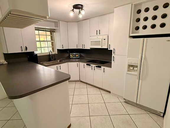5th image of 7450 NW 145th St #B