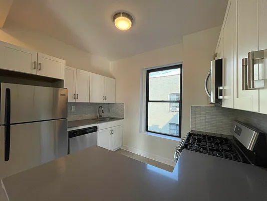 Rented by Hillel Realty Group | media 13