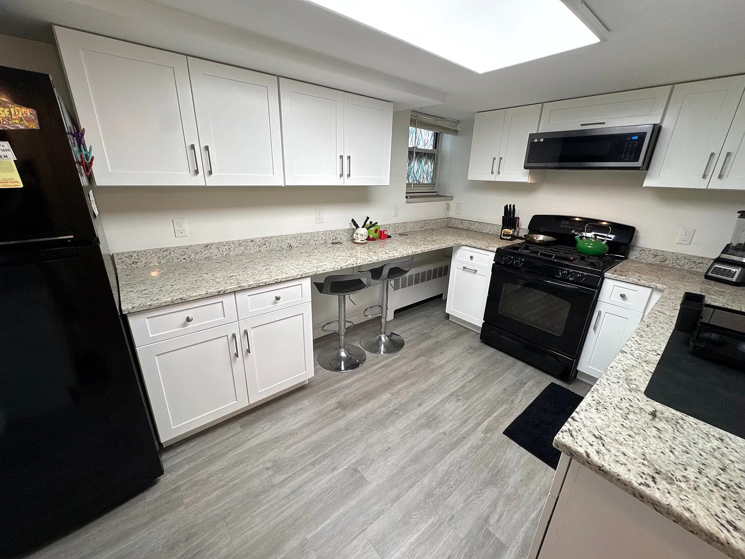 1 bed, $2,350 — Photo 3