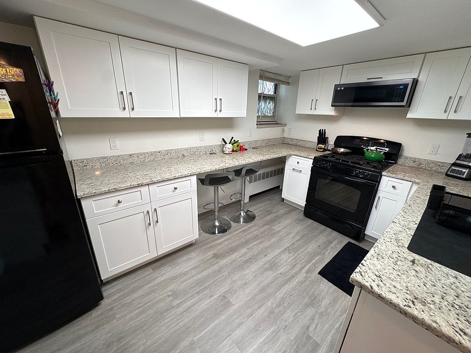 1st image of 31 Dwight St #B