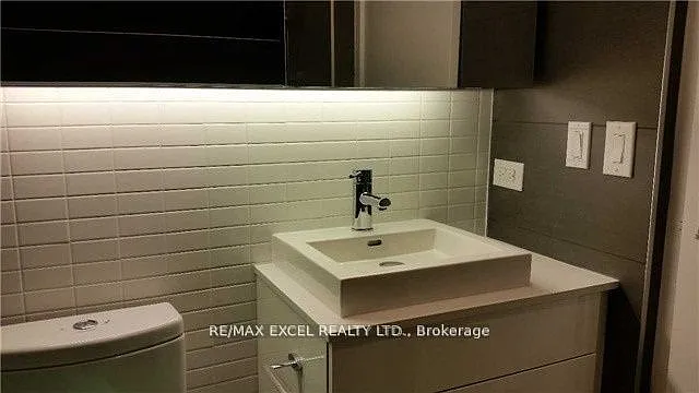1 bed, $2,000 — Photo 3