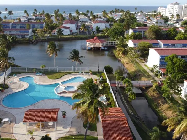 Villas De Playa #2, Dorado, PR 00646