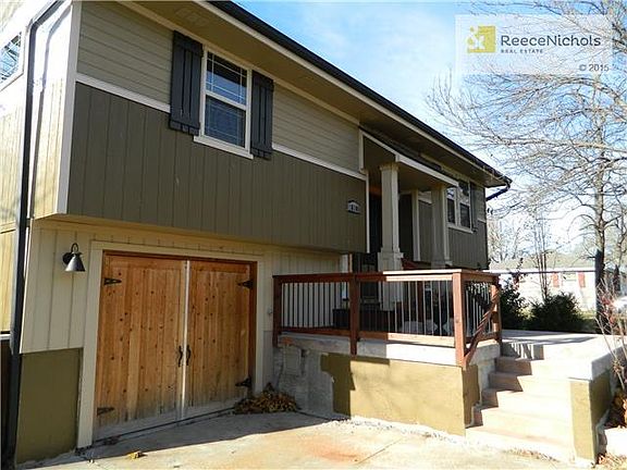 Great colors, custom concrete work and so much character in this one!