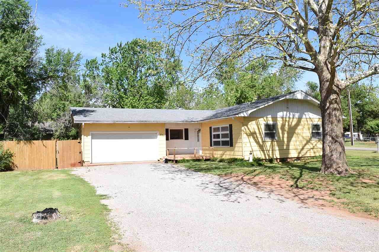 220 N 5th St, Waukomis, OK 73773 Zillow