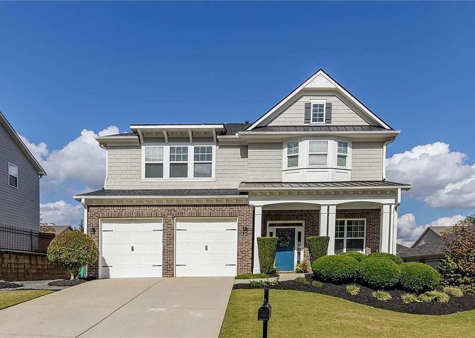 1st image of 220 Edinburgh Ln