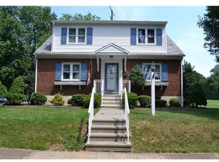 1051 Decatur St, Bethlehem, PA 18017